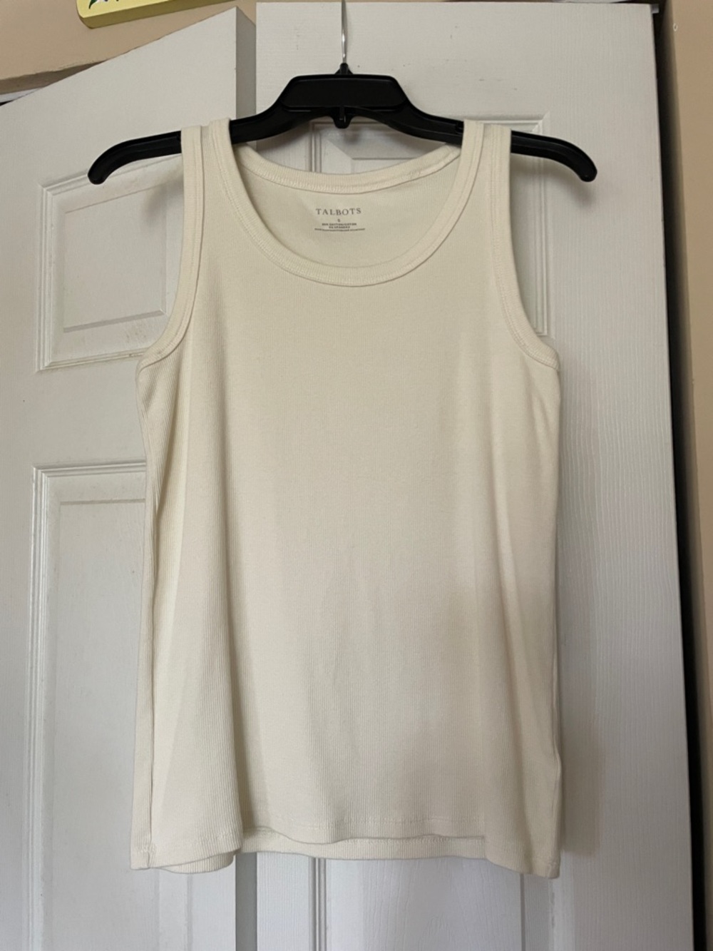 Talbots Cream Ribbed Scoop Neck Tank